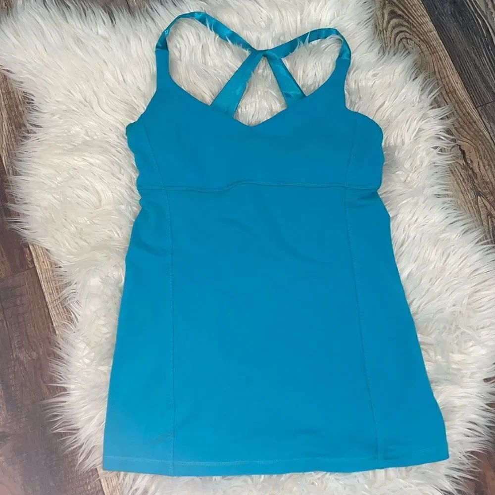 Lululemon Turquoise Blue Tank Back Criss Cross Straps Zig Zag Stitch - Picture 1 of 5
